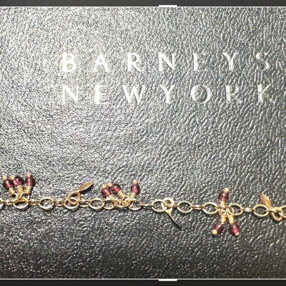 Me & Ro 10k gold and garnet necklace - Picture 7 of 13